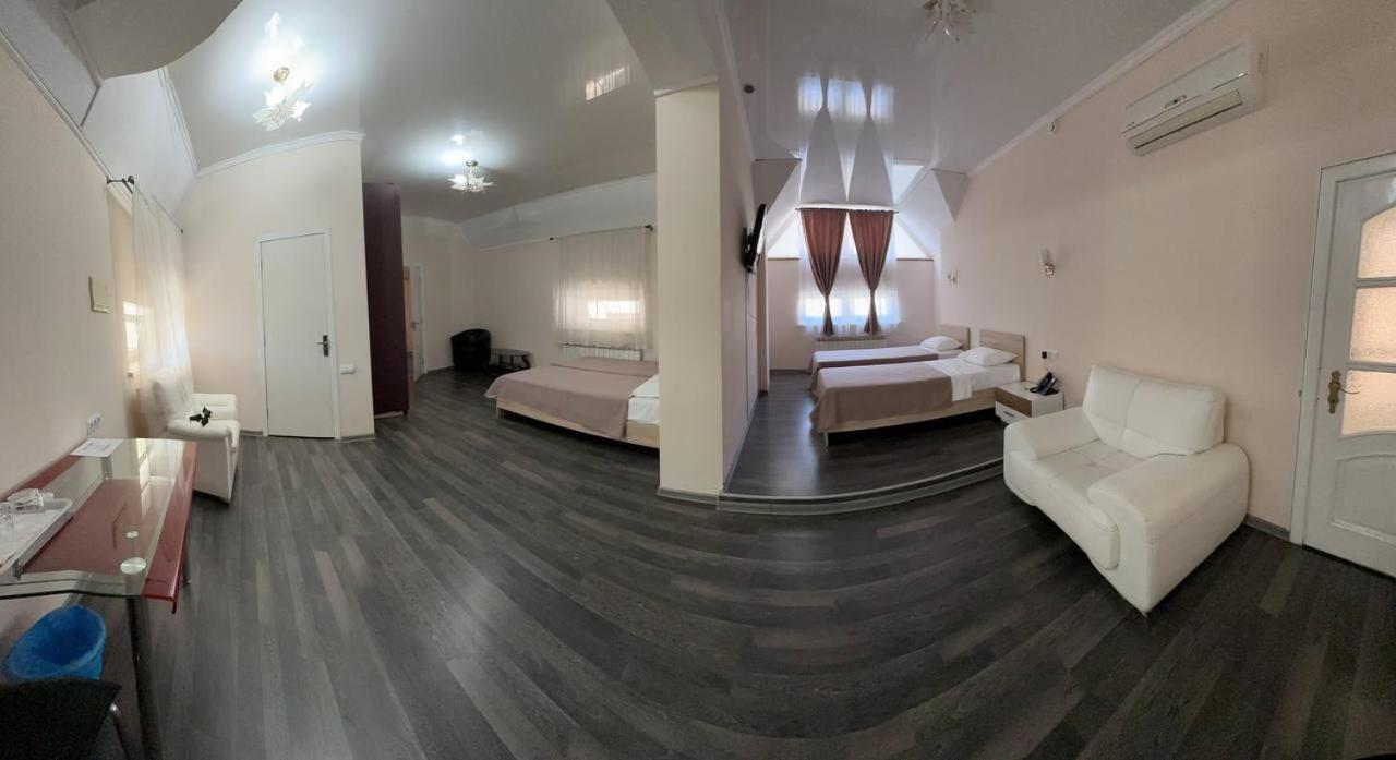 Star Rent Hotel Kisinyov Kültér fotó