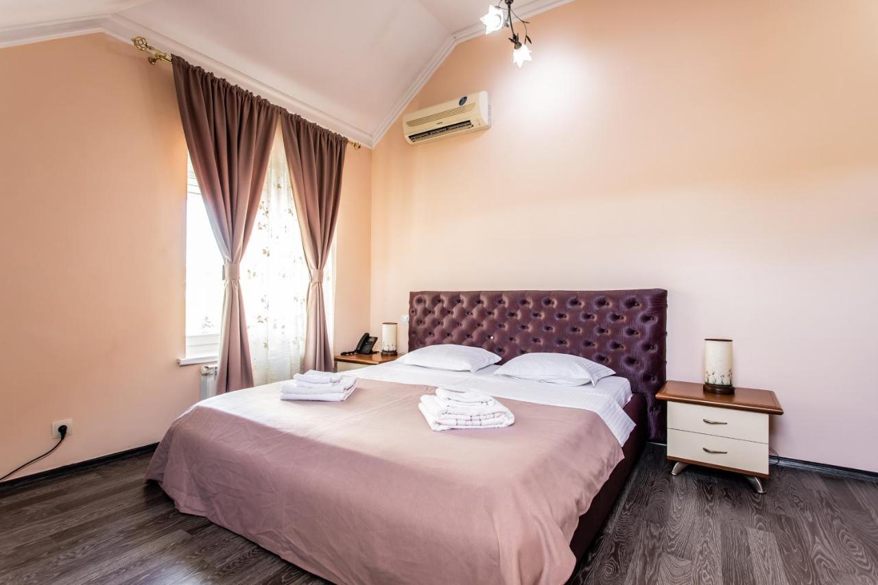 Star Rent Hotel Kisinyov Kültér fotó