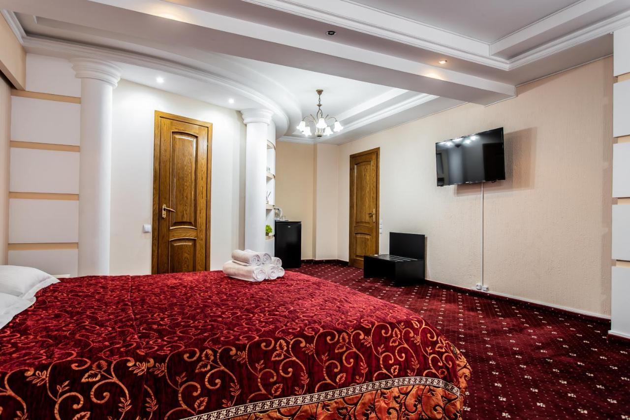 Star Rent Hotel Kisinyov Kültér fotó