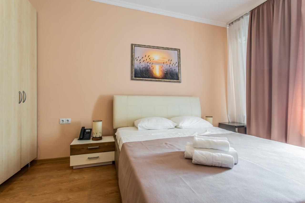 Star Rent Hotel Kisinyov Kültér fotó