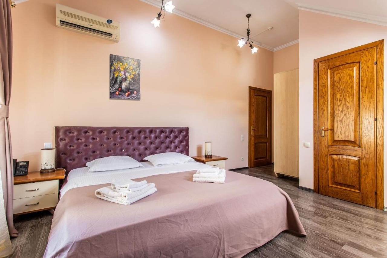 Star Rent Hotel Kisinyov Kültér fotó