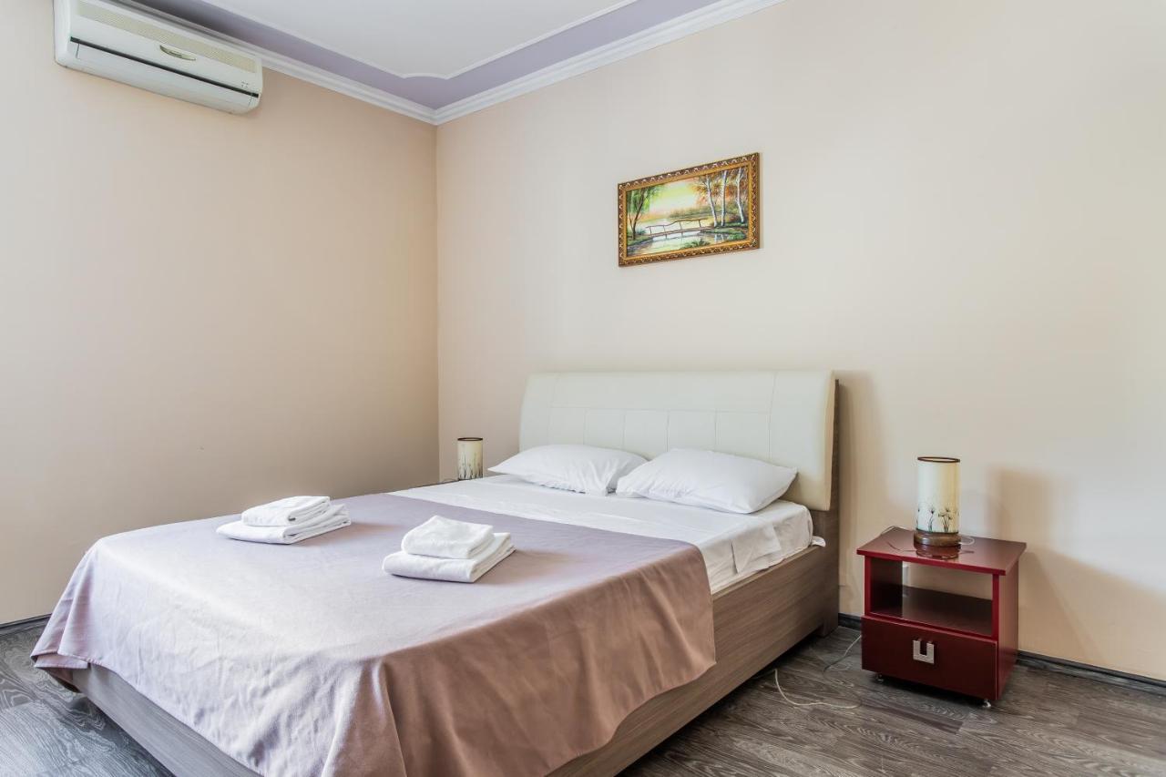 Star Rent Hotel Kisinyov Kültér fotó