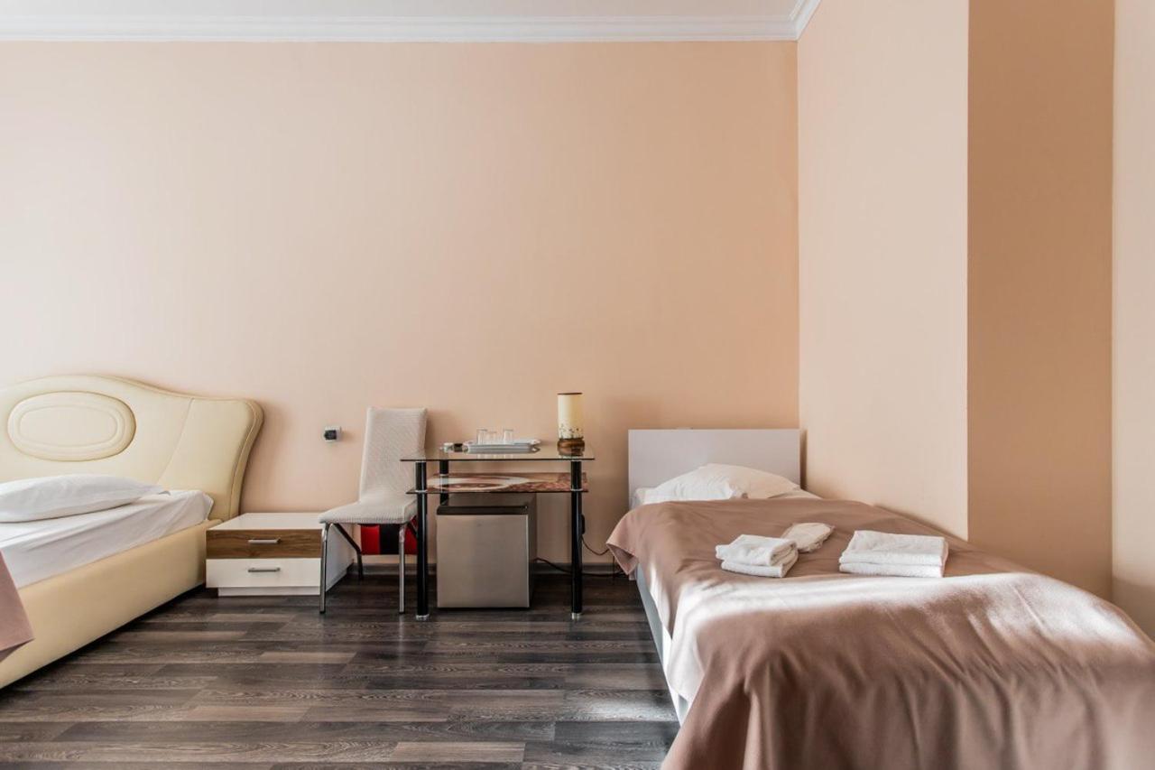 Star Rent Hotel Kisinyov Kültér fotó